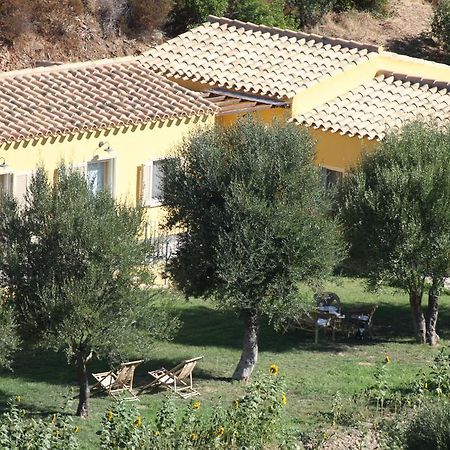 Agriturismo S'Arxola Villa Теулада Екстериор снимка