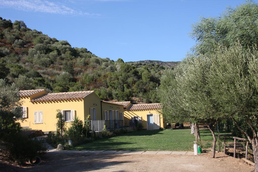 Agriturismo S'Arxola Villa Теулада Екстериор снимка