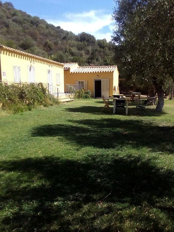 Agriturismo S'Arxola Villa Теулада Екстериор снимка